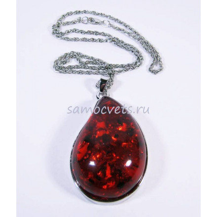 Кулон на цепочке тёмный янтарь искусств.