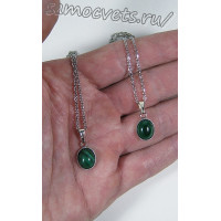 Маленькая подвеска из натурального малахита